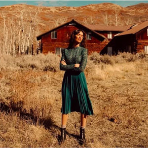 Ivy City Co. Arabella Pleated Lace Midi Dres Hunter Green-XL